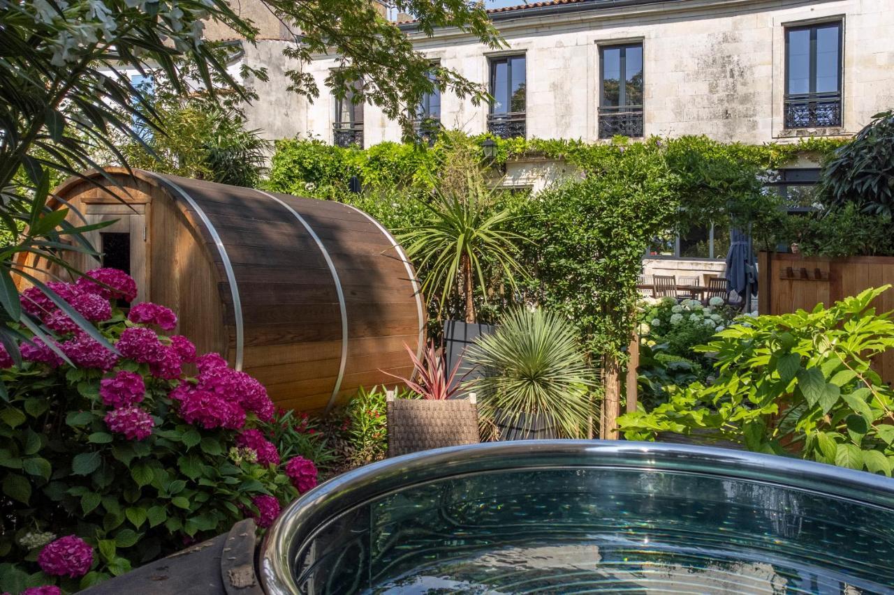 Escale Rochelaise, Gite Urbain Avec Spa Bain Nordique Et Sauna Tonneau La Rochelle  Exterior foto